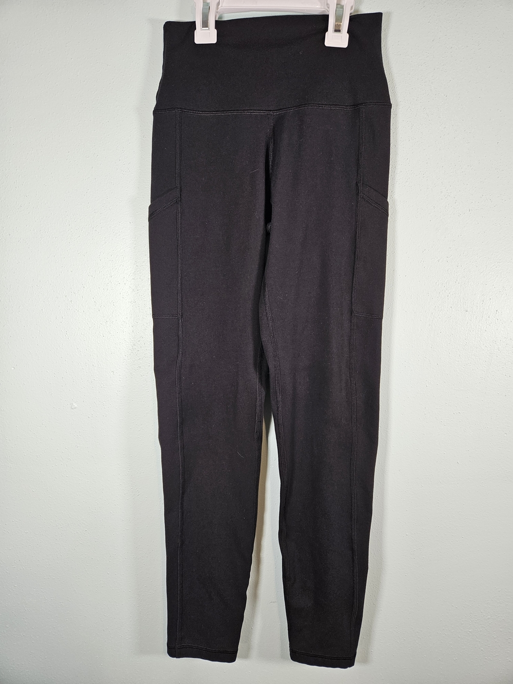 aerie Black High-Waist Leggings with Side Pockets